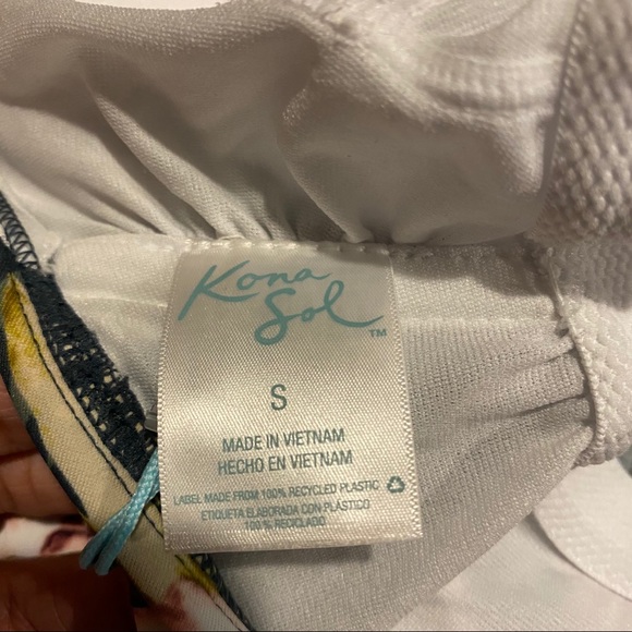 Kona Sol Bandeau Flounce 1 Pc Swimsuit Floral - Picture 8 of 8